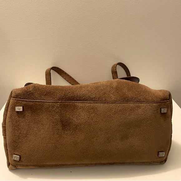 The row, - Picture 1 of 7